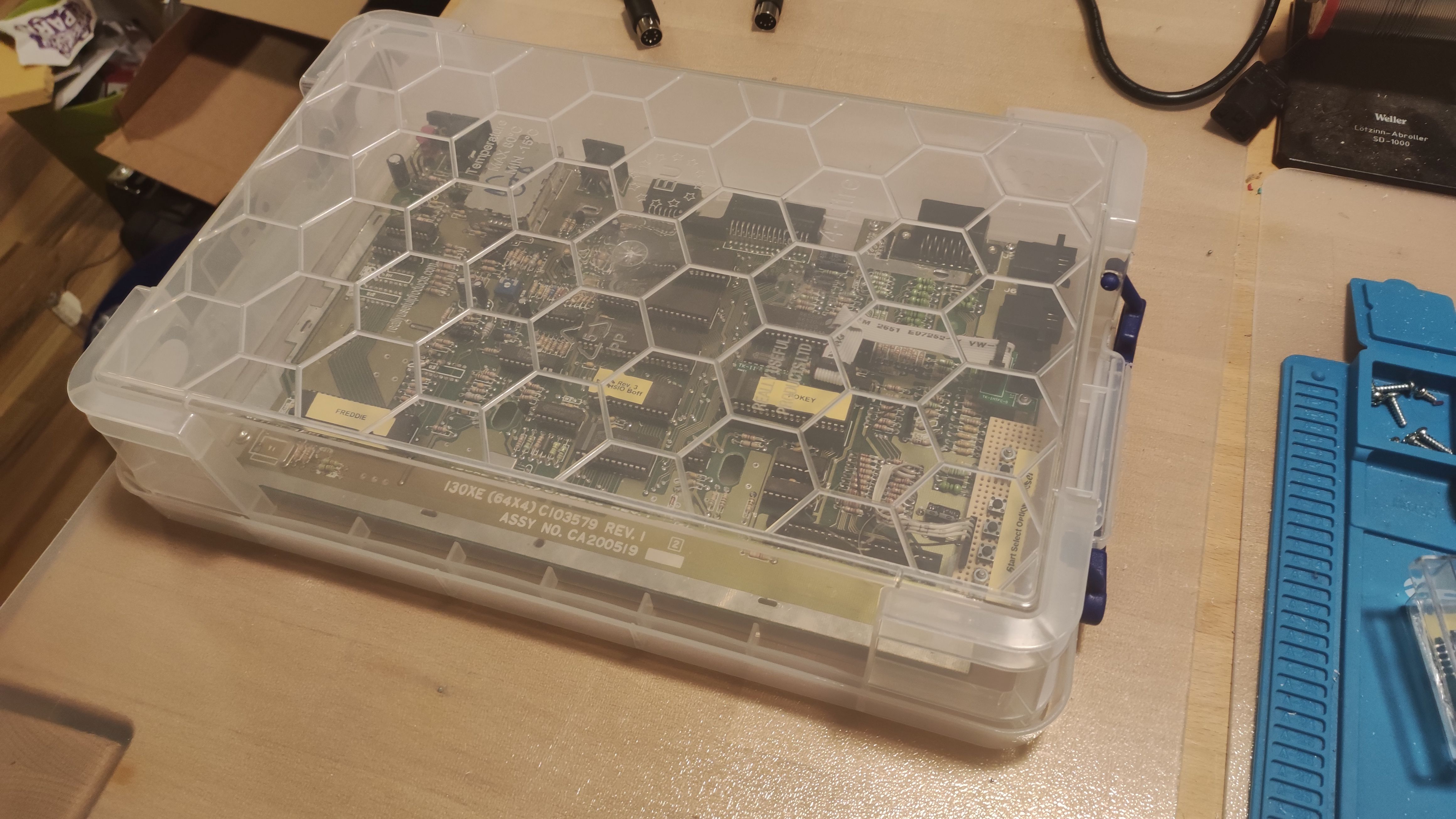 XE-Box3.jpg