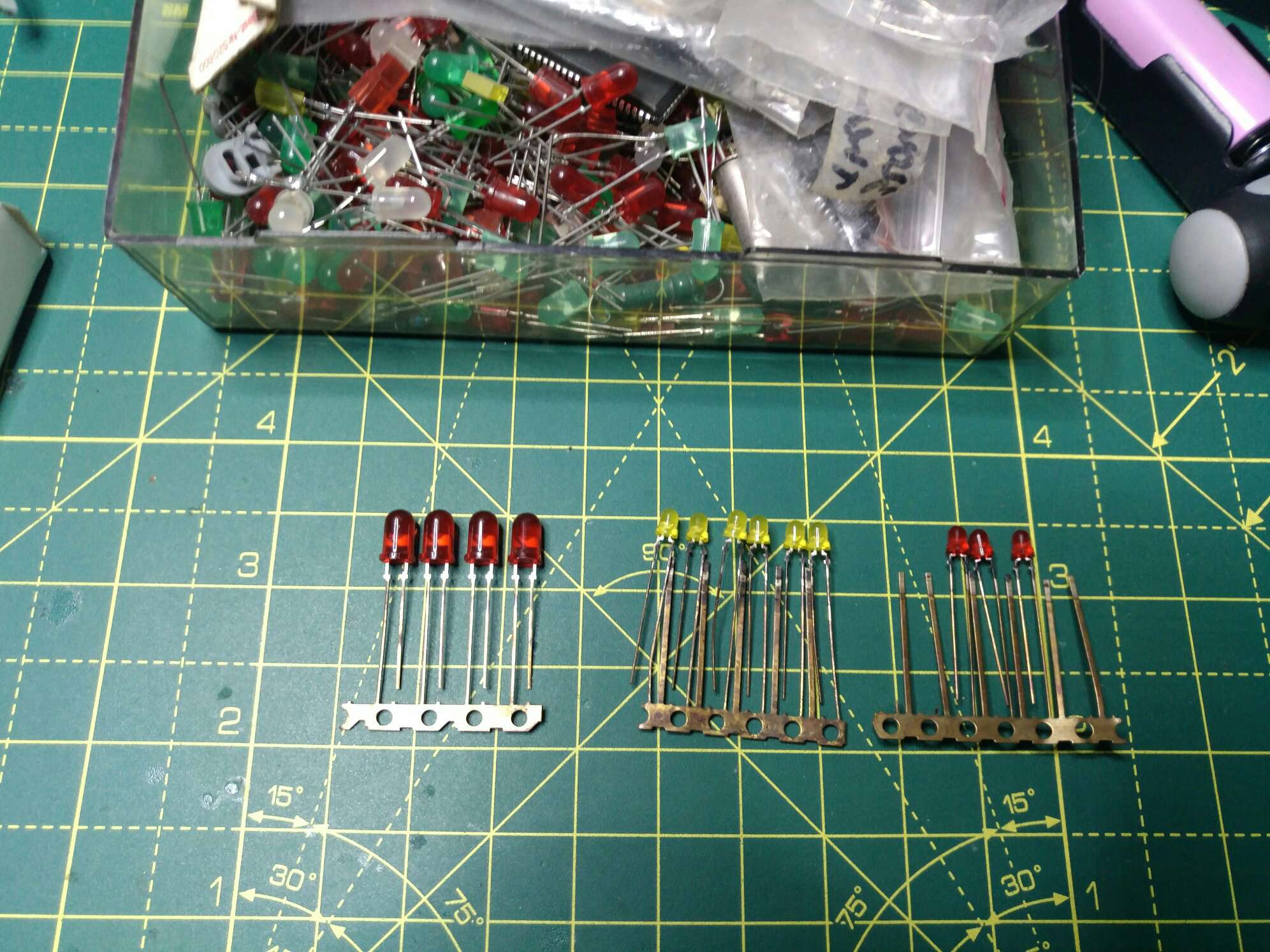 DDR_LEDs.JPEG DDR_LEDs.JPEG