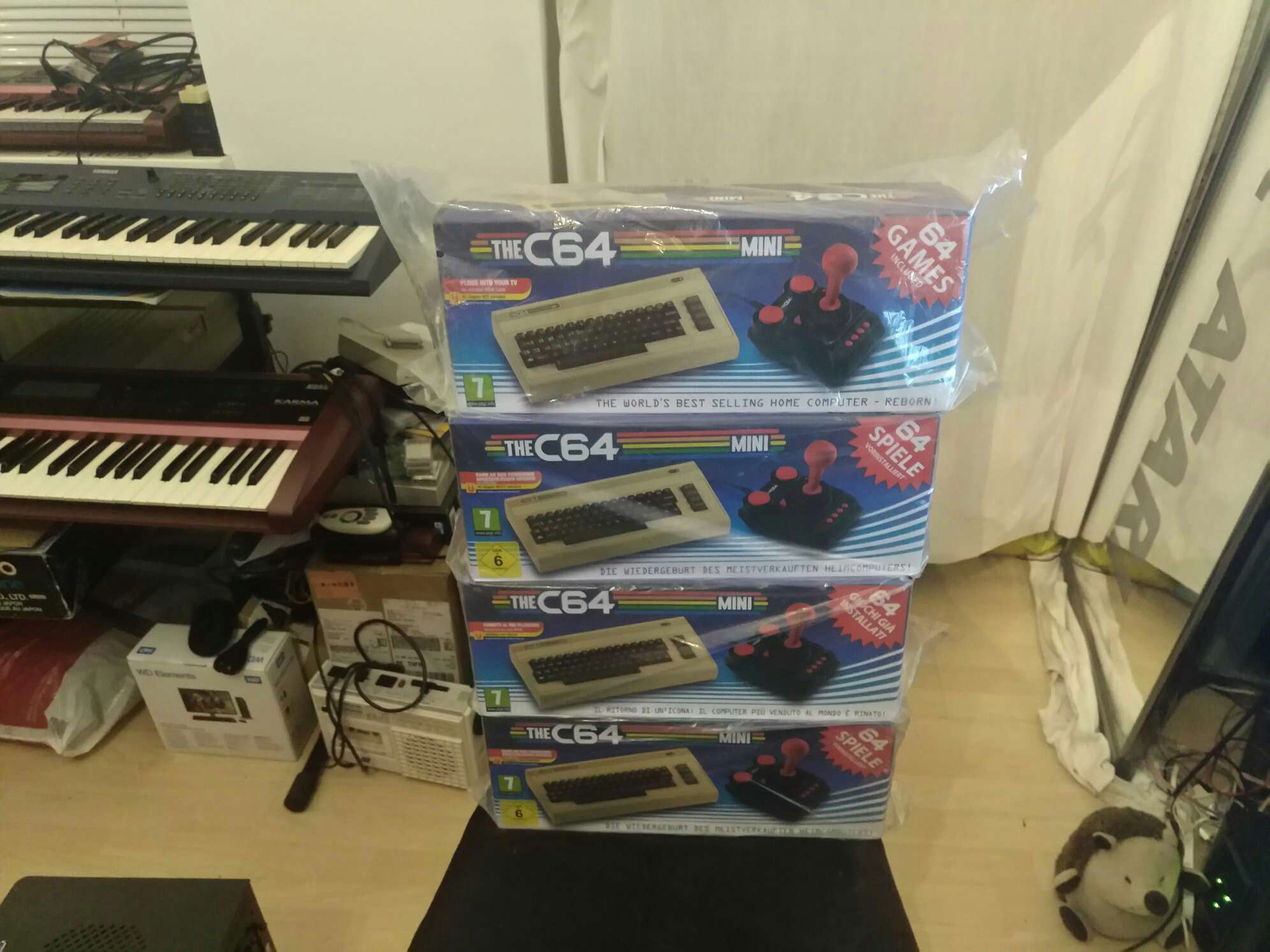 4xC64Mini.JPEG 4xC64Mini.JPEG