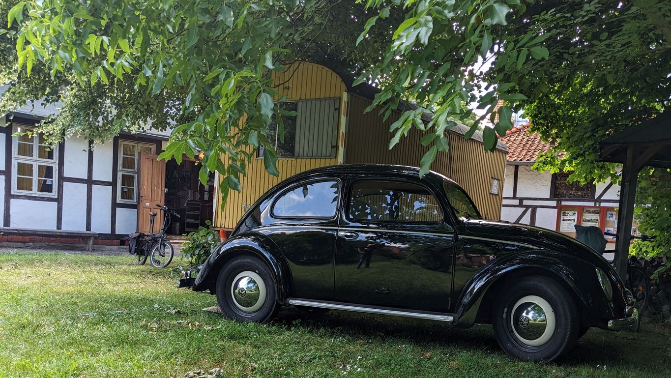 ABBUC_250628_144022484_historische_Computer_historisches_Auto_1365.jpg ABBUC_250628_144022484_historische_Computer_historisches_Auto_1365.jpg