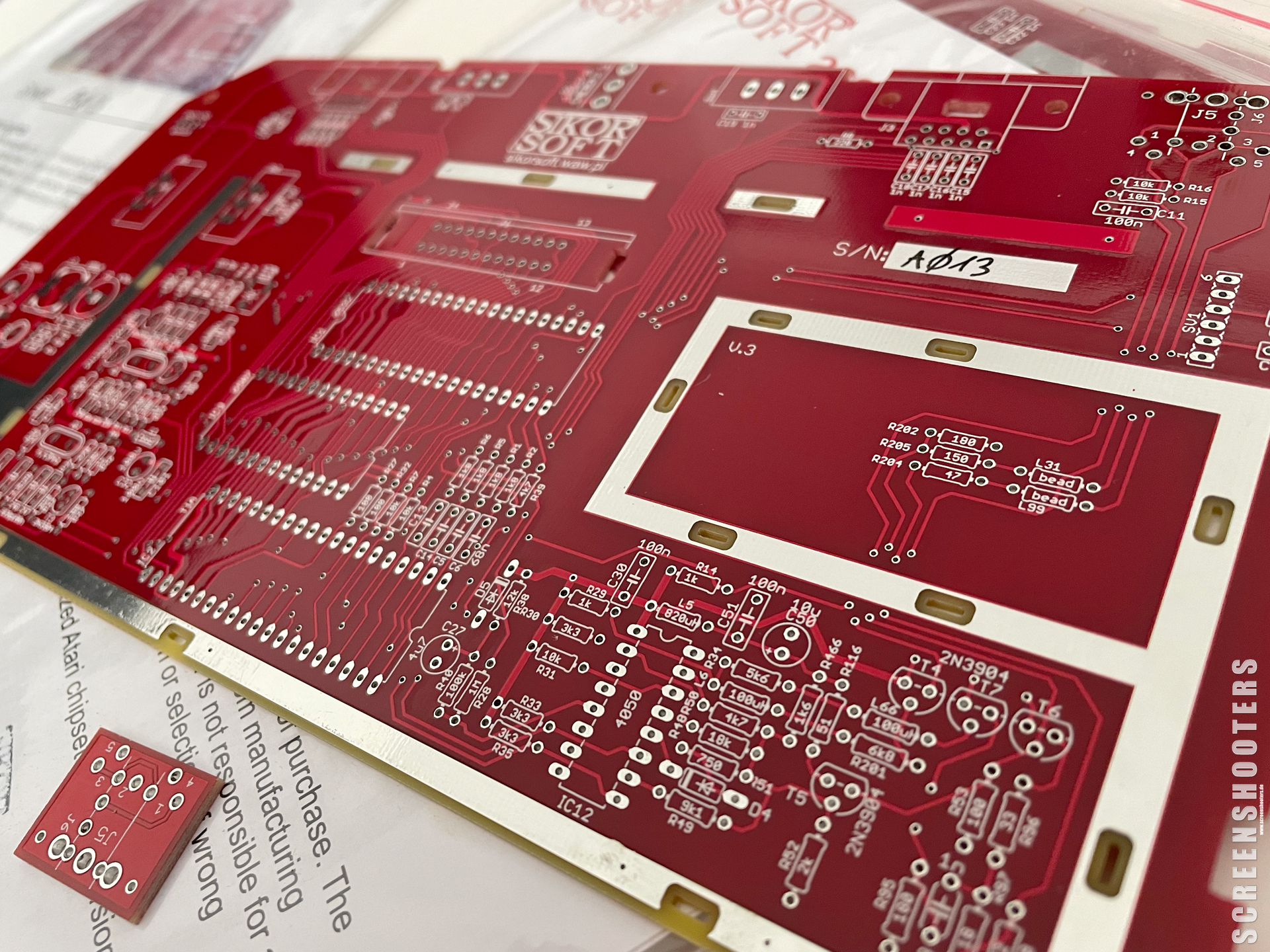 Atari_17_2600JR_AVMod_Board.jpg